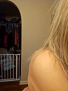 ellieconradxo online show from 02-21-25, 04:51