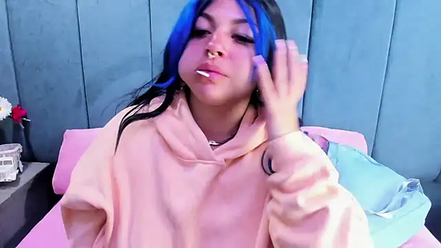 Cocoo Nuth online show from 02-06-26, 03:00