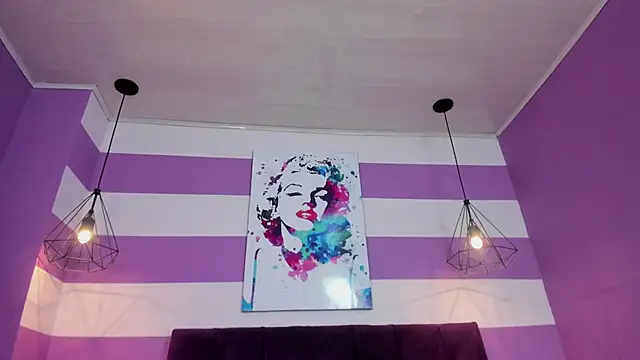 Snapshot of Alli_cooper chatting on 12-27-24, 02:54 Alli cooper online show from 12-27-24, 02:54