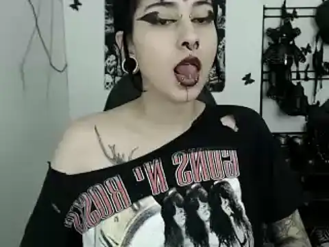 Snapshot of n0sferatus__ chatting on 11-13-25, 03:16 n0sferatus online show from 11-13-25, 03:16