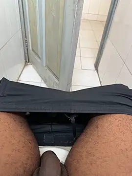 Black-mamba-madingo online show from 11-19-25, 10:48