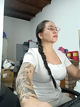 nurse desi sexlove online show from 04-27-26, 03:37