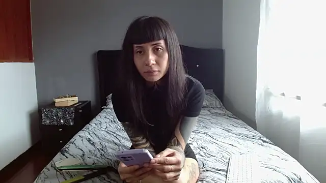 Emilia 1995 online show from 06-20-26, 03:37