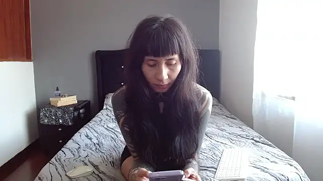 Emilia 1995 online show from 07-14-26, 02:12
