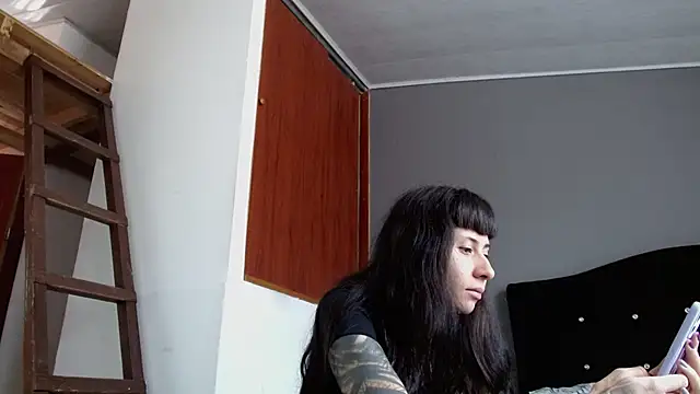 Emilia 1995 online show from 07-25-26, 02:14