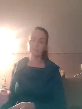 Snapshot of Evelina_cute chatting on 11-22-25, 05:56 Evelina cute online show from 11-22-25, 05:56