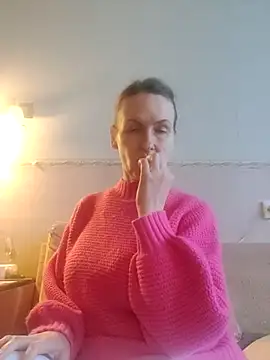 Snapshot of Evelina_cute chatting on 12-04-25, 09:18 Evelina cute online show from 12-04-25, 09:18