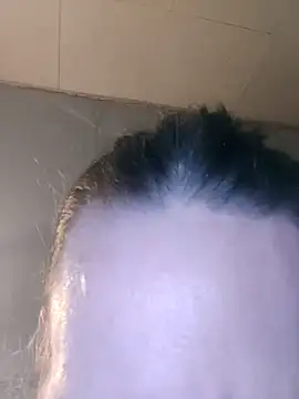 Snapshot of Evelina_cute chatting on 12-18-25, 06:58 Evelina cute online show from 12-18-25, 06:58