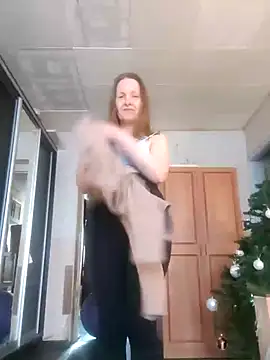 Snapshot of Evelina_cute chatting on 01-07-26, 12:29 Evelina cute online show from 01-07-26, 12:29