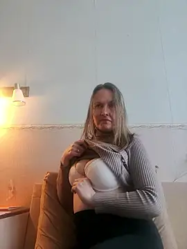 Snapshot of Evelina_cute chatting on 01-09-26, 10:40 Evelina cute online show from 01-09-26, 10:40