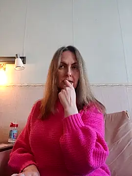 Snapshot of Evelina_cute chatting on 02-03-26, 11:37 Evelina cute online show from 02-03-26, 11:37