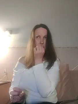 Snapshot of Evelina_cute chatting on 02-06-26, 03:26 Evelina cute online show from 02-06-26, 03:26