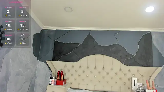 AmberGreyy  online show from 09-24-25, 05:27