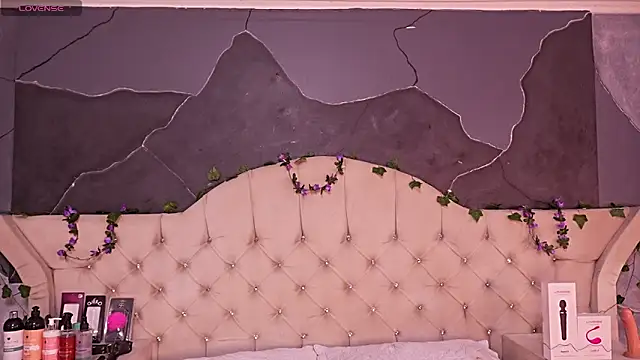 AmberGreyy  online show from 04-22-26, 04:08