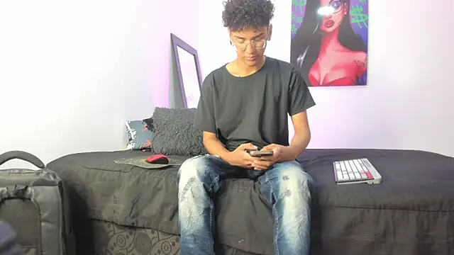 harrytwink18 online show from 02-27-25, 01:17