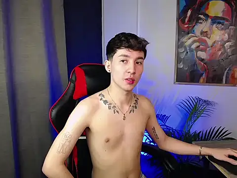 Snapshot of SebasstianGrand chatting on 03-01-25, 02:48 SebasstianGrand online show from 03-01-25, 02:48