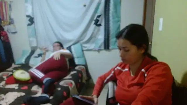 Snapshot of clayre_and_jill chatting on 02-11-26, 04:39 clayre and jill online show from 02-11-26, 04:39