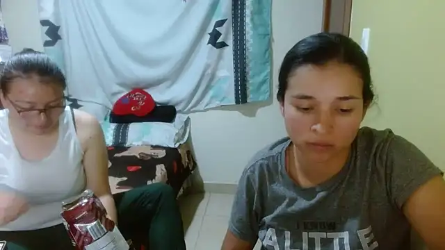 Snapshot of clayre_and_jill chatting on 02-14-26, 04:31 clayre and jill online show from 02-14-26, 04:31