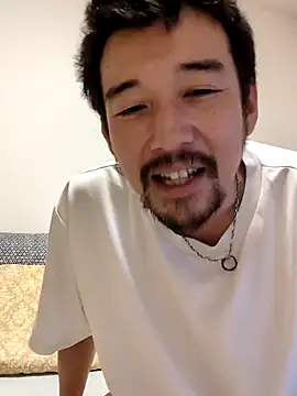 Snapshot of KOUHEY2023 chatting on 01-20-25, 12:39 KOUHEY2023 online show from 01-20-25, 12:39