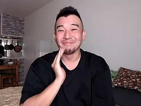 Snapshot of KOUHEY2023 chatting on 11-30-25, 12:58 KOUHEY2023 online show from 11-30-25, 12:58