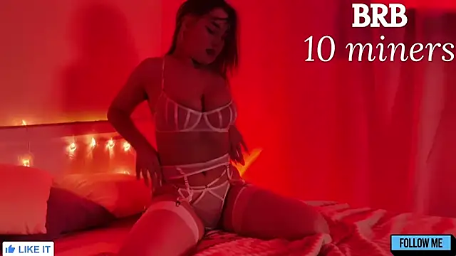 Snapshot of Emily_Gin chatting on 03-02-26, 05:08 Emily Gin online show from 03-02-26, 05:08