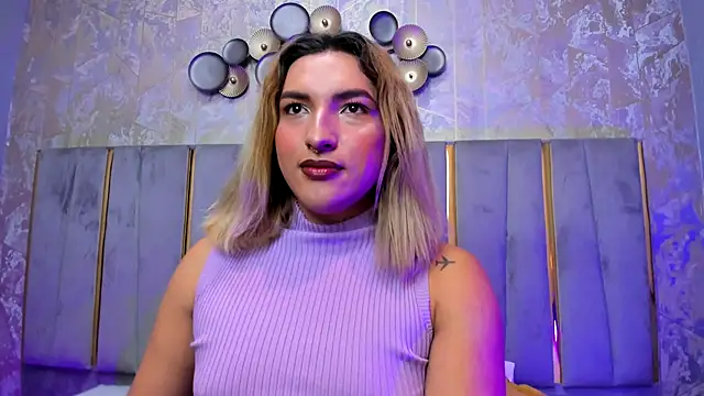 Snapshot of TomLondon_ chatting on 11-29-25, 11:57 TomLondon online show from 11-29-25, 11:57