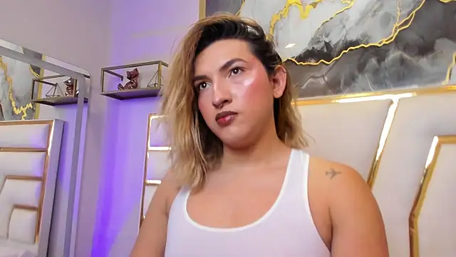 Snapshot of TomLondon_ chatting on 12-04-25, 12:25 TomLondon online show from 12-04-25, 12:25