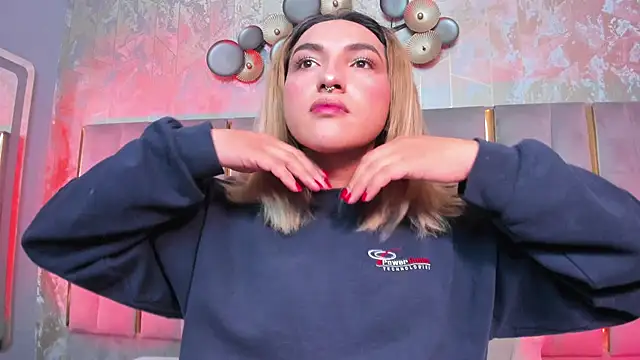 Snapshot of TomLondon_ chatting on 02-03-26, 05:29 TomLondon online show from 02-03-26, 05:29