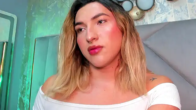 Snapshot of TomLondon_ chatting on 02-06-26, 05:05 TomLondon online show from 02-06-26, 05:05