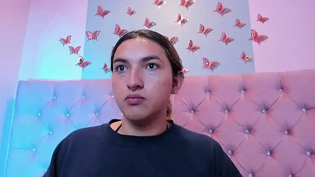 Snapshot of TomLondon_ chatting on 02-15-26, 12:03 TomLondon online show from 02-15-26, 12:03