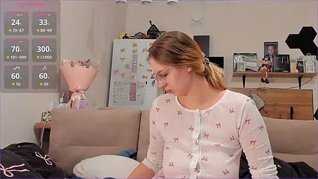 Girl alone home online show from 03-09-26, 02:15