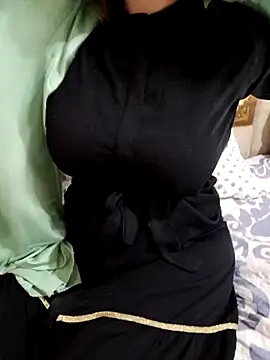 Snapshot of Saakoora chatting on 10-06-25, 09:40 Saakoora online show from 10-06-25, 09:40