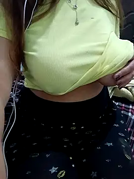 Snapshot of Saakoora chatting on 11-13-25, 09:03 Saakoora online show from 11-13-25, 09:03