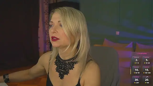 Gloria Lovely online show from 05-05-26, 11:18