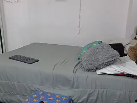 Snapshot of charlotte_077 chatting on 03-09-25, 05:55 charlotte 077 online show from 03-09-25, 05:55