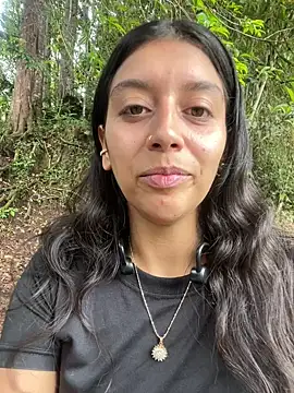 Snapshot of BrittanyDiaz chatting on 02-01-26, 06:06 BrittanyDiaz online show from 02-01-26, 06:06