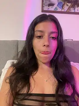 Snapshot of BrittanyDiaz chatting on 03-06-26, 09:55 BrittanyDiaz online show from 03-06-26, 09:55