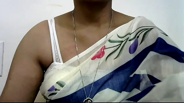 rashmika reddy online show from 09-10-25, 04:23