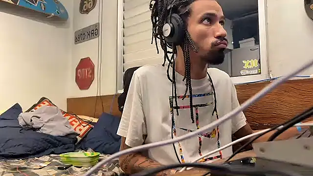 hotcamboy420 online show from 12-10-24, 05:17