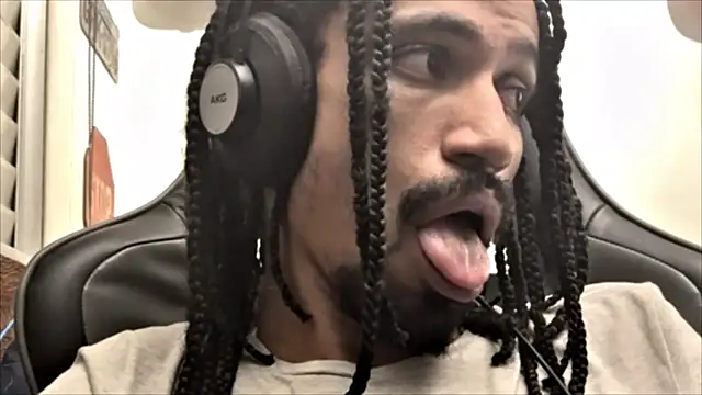 hotcamboy420 online show from 02-22-25, 06:17