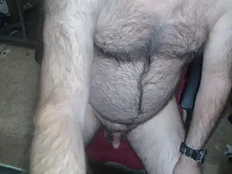 Snapshot of sohorneydad13 chatting on 04-07-26, 04:13 sohorneydad13 online show from 04-07-26, 04:13