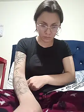 karlamorris  online show from 10-23-25, 01:38