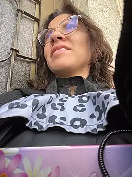 karlamorris  online show from 04-09-26, 01:05