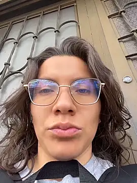 karlamorris  online show from 04-28-26, 01:05