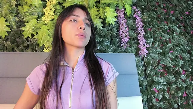 Snapshot of Sophy_SmileSweet chatting on 12-10-24, 11:54 Sophy SmileSweet online show from 12-10-24, 11:54