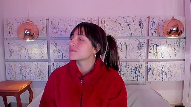 Snapshot of Sophy_SmileSweet chatting on 01-21-25, 11:46 Sophy SmileSweet online show from 01-21-25, 11:46