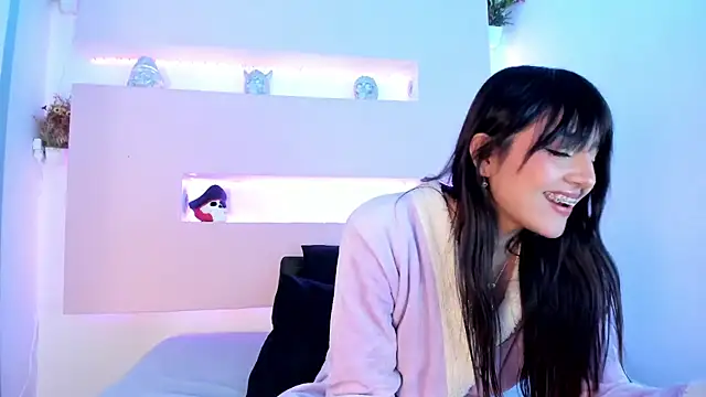 Snapshot of Sophy_SmileSweet chatting on 02-18-25, 02:49 Sophy SmileSweet online show from 02-18-25, 02:49