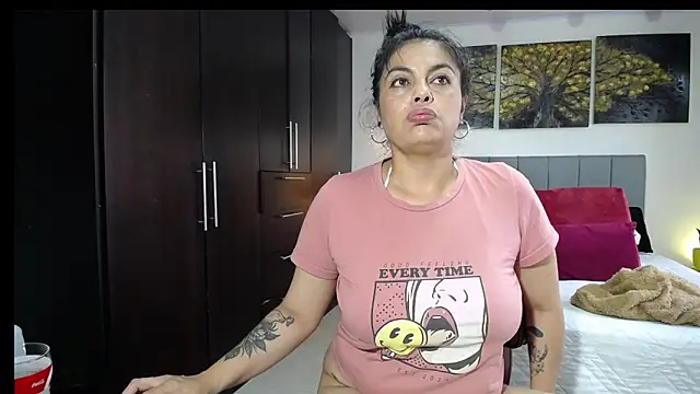 Lust Mom41 online show from 03-20-26, 06:24