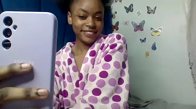 Snapshot of _crystal_princesss chatting on 01-17-25, 11:40 crystal princesss online show from 01-17-25, 11:40