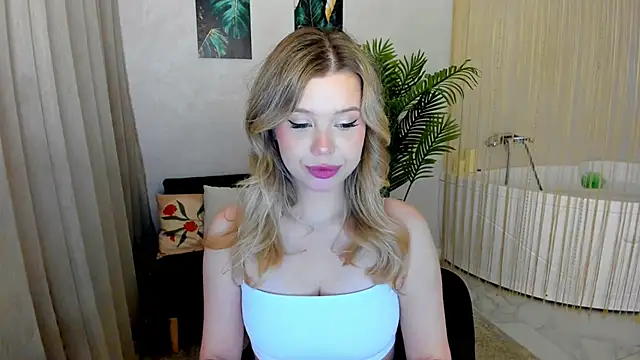 FollowLovee online show from 06-14-26, 07:49